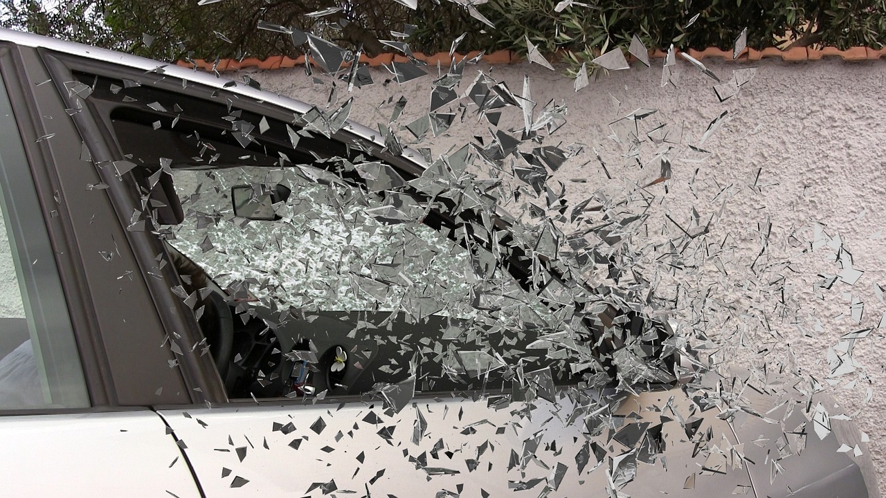 car accident, broken glass, splatter, glass, broken, accident, car wallpapers, crash, car, wreck, damage, automobile, vehicle, shattered, auto, destruction, collision, gray car, gray glass, gray glasses